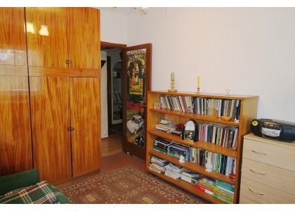 PARDUODAMAS 2 KAMBARIŲ BUTAS GELVONŲ G., ŠEŠKINĖJE
